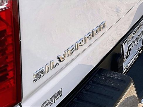 Used 2025 Chevrolet Silverado 2500 LT w/ Convenience Package image 22