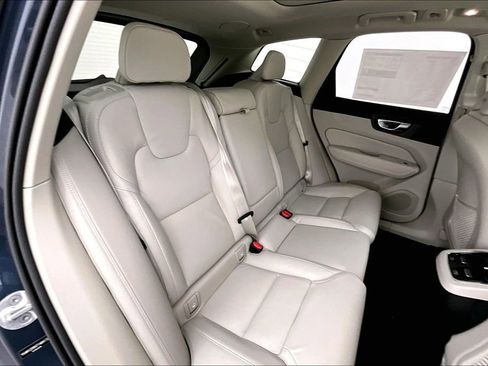 New 2026 Volvo XC60 B5 Ultra w/ Protection Package Premier image 18