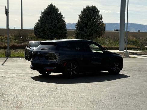 Used 2025 BMW iX xDrive50 w/ Premium Package image 5