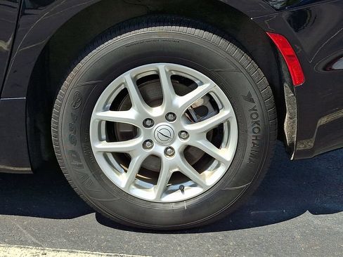 Used 2025 Chrysler Pacifica Select FWD image 8