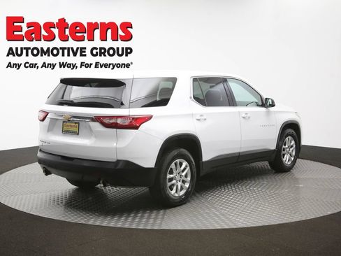 Used 2021 Chevrolet Traverse LS AWD/4WD image 40