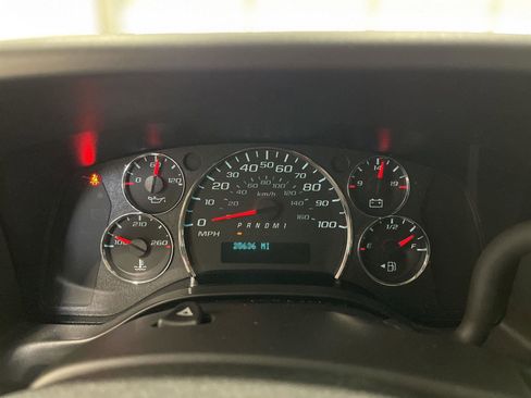 Used 2023 GMC Savana 2500 w/ Driver Convenience Package image 19