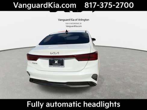 Certified 2024 Kia Forte LXS FWD image 8