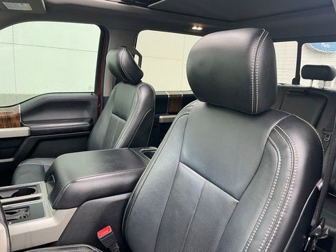 Used 2019 Ford F150 Lariat w/ Equipment Group 502A Luxury image 26