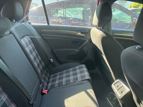 Used 2020 Volkswagen Golf 4-Door FWD image 9
