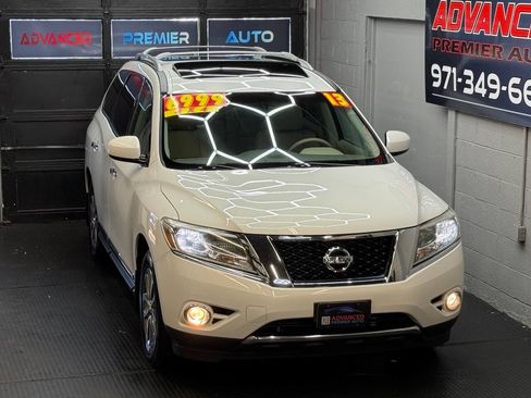 Used 2013 Nissan Pathfinder SL w/ SL Premium Pkg AWD/4WD image 2