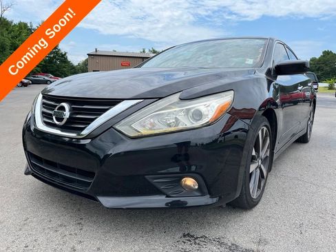 Used 2016 Nissan Altima 2.5 SR FWD image 5