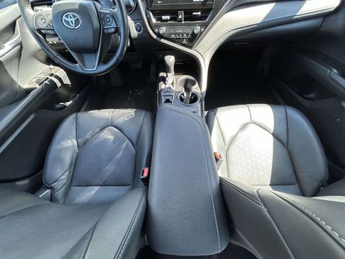 Used 2024 Toyota Camry XSE FWD image 12