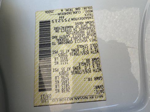 Used 2013 Nissan Frontier S image 24