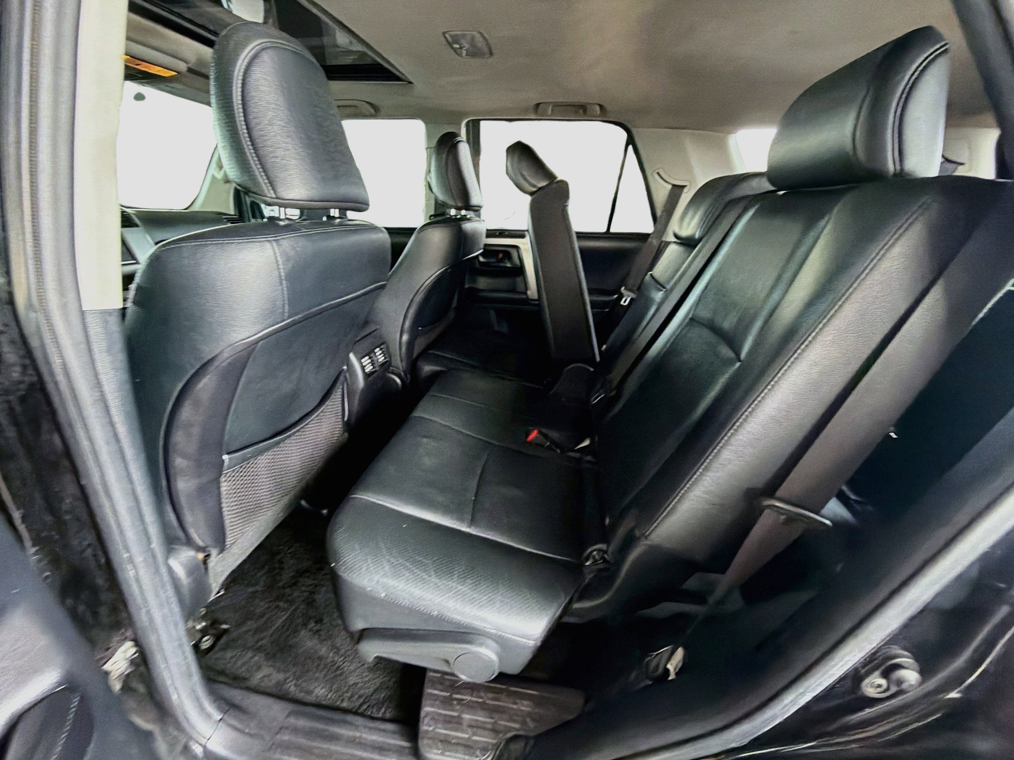 Used 2012 Toyota 4Runner Limited AWD/4WD image 28