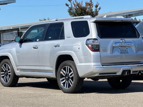 Used 2014 Toyota 4Runner Limited AWD/4WD image 6