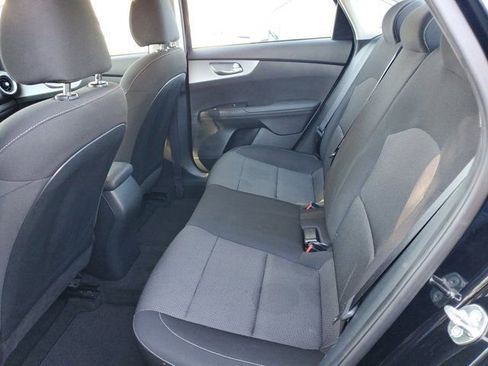 Used 2023 Kia Forte LXS image 9