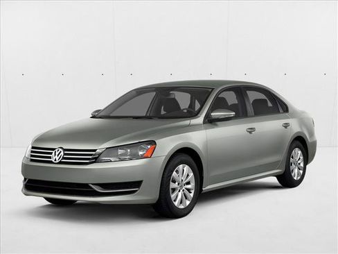 Used 2014 Volkswagen Passat S image 1