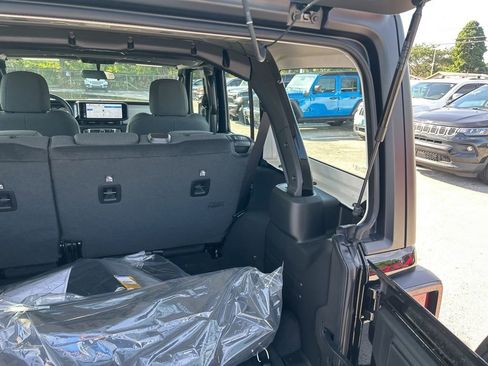 New 2026 Jeep Wrangler Sport image 32