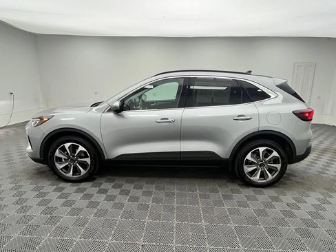 Used 2023 Ford Escape Platinum AWD/4WD image 13