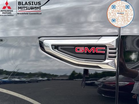 Used 2026 GMC Yukon Denali w/ Sun & Power Step Package AWD/4WD image 62