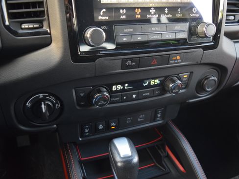 Used 2023 Nissan Frontier PRO-4X w/ Pro Convenience Package AWD/4WD image 18
