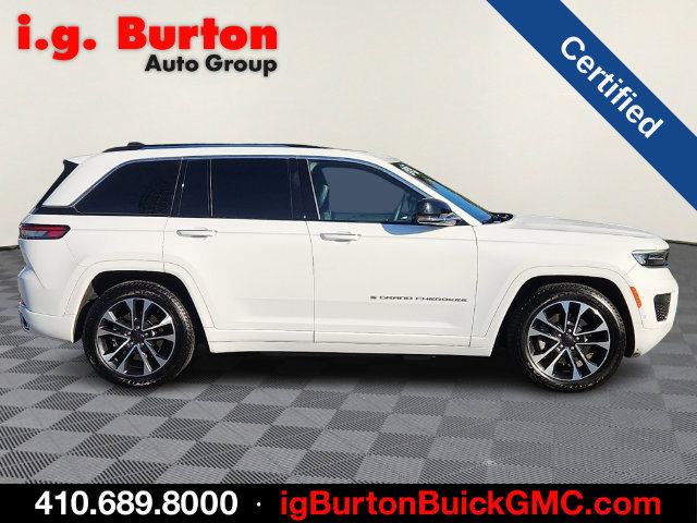 Used 2023 Jeep Grand Cherokee Overland w/ Luxury Tech Group IV AWD/4WD image 7