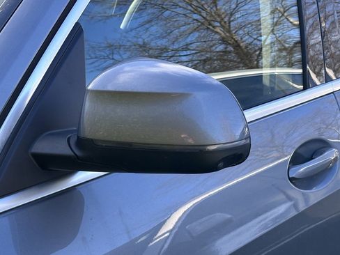 Used 2023 BMW X7 xDrive40i w/ Premium Package image 11