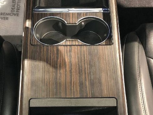 Used 2024 Tesla Model X image 35