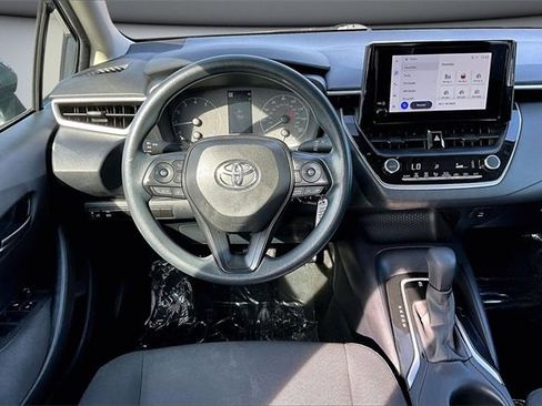 Used 2023 Toyota Corolla LE image 8