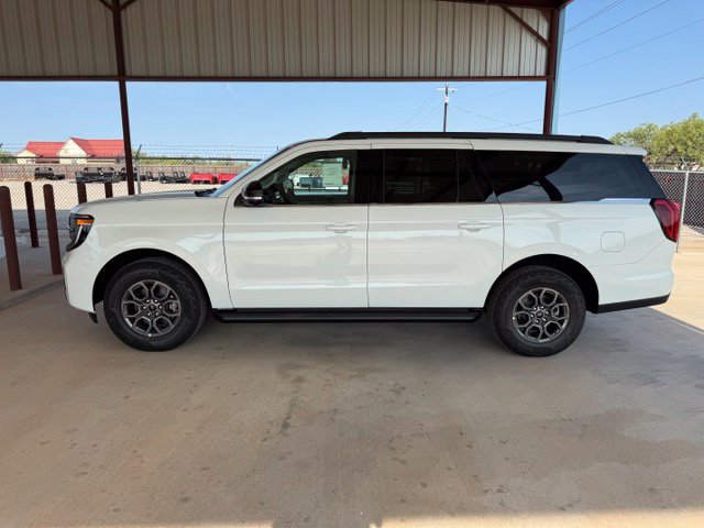 New 2027 Ford Expedition Max Active RWD image 4