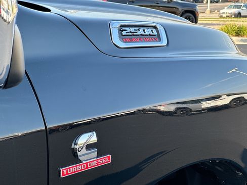 New 2024 RAM 2500 Laramie image 16