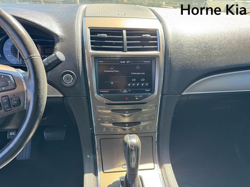 Used 2013 Lincoln MKX AWD image 20