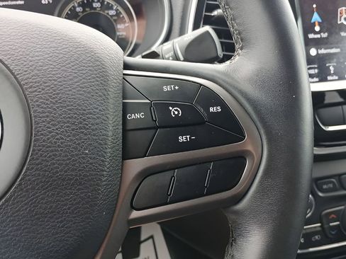 Used 2019 Jeep Cherokee Limited w/ Trailer Tow Group AWD/4WD image 21