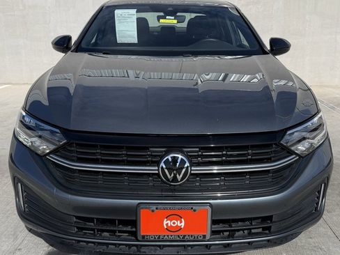 Certified 2024 Volkswagen Jetta Sport image 2