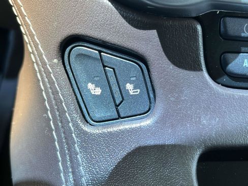 Used 2018 Chevrolet Tahoe LT RWD image 16