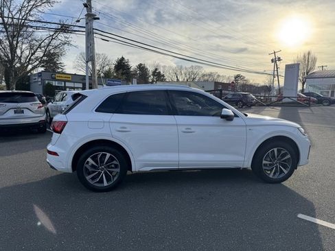 Certified 2023 Audi Q5 2.0T Premium w/ Convenience Package image 4