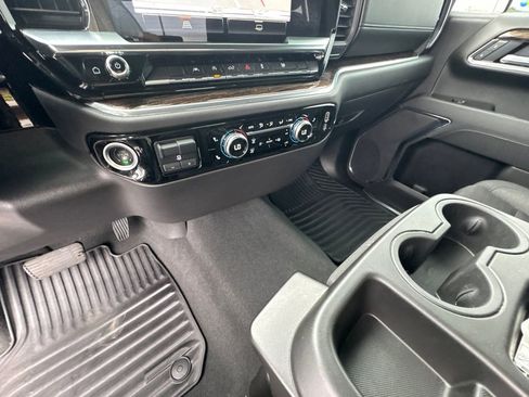 Used 2025 GMC Sierra 1500 Elevation RWD image 31