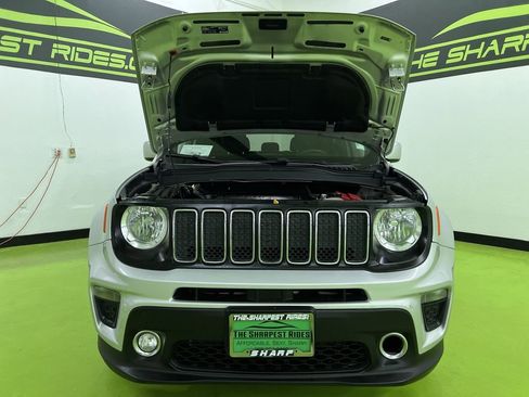 Used 2019 Jeep Renegade Latitude FWD image 4