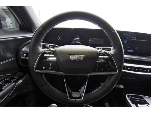 Certified 2025 Cadillac Lyriq Luxury RWD image 14