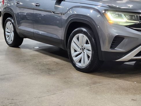 Used 2023 Volkswagen Atlas Cross Sport SE w/ Panoramic Sunroof Package image 16