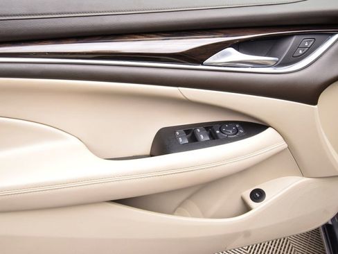 Used 2017 Buick LaCrosse Preferred image 26