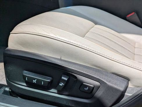 Used 2016 Lexus ES 350 w/ Luxury Package w/Wood Trim FWD image 3