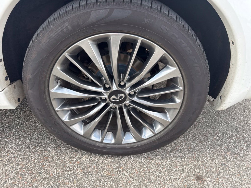 Used 2019 INFINITI QX80 Luxe w/ 22" Wheel Package AWD/4WD image 6