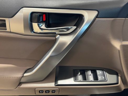 Used 2023 Lexus GX 460 Premium image 28