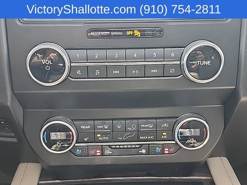 Used 2019 Ford Expedition Limited w/ Equipment Group 302A AWD/4WD image 7