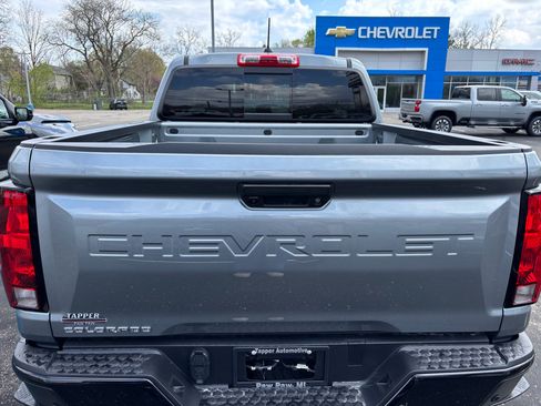 New 2026 Chevrolet Colorado Trail Boss w/ Midnight Edition AWD/4WD image 9
