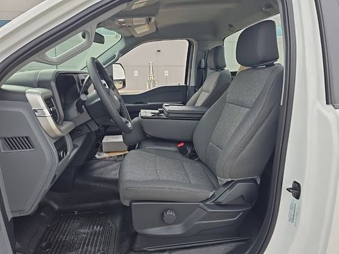 New 2026 Ford F550 2WD Regular Cab Super Duty image 5
