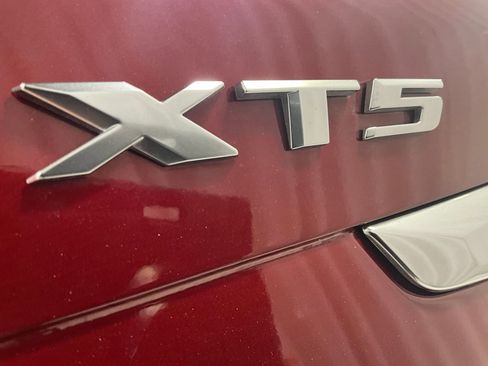 Used 2019 Cadillac XT5 Platinum image 27