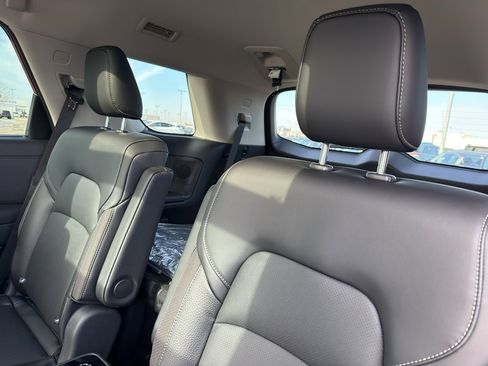 New 2026 Nissan Pathfinder SL image 35