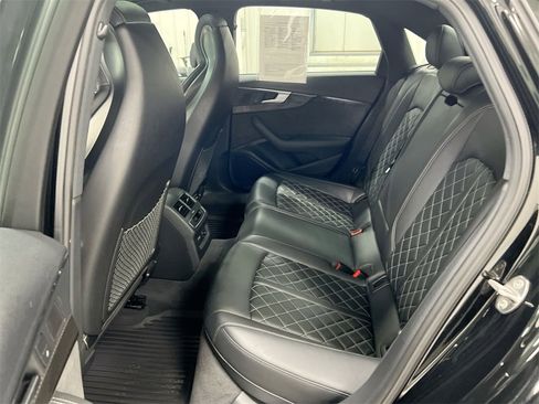 Used 2019 Audi S4 Premium Plus w/ Premium Plus Package image 23