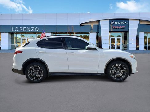 Used 2023 Alfa Romeo Stelvio Ti w/ Active Assist Plus Package AWD/4WD image 4