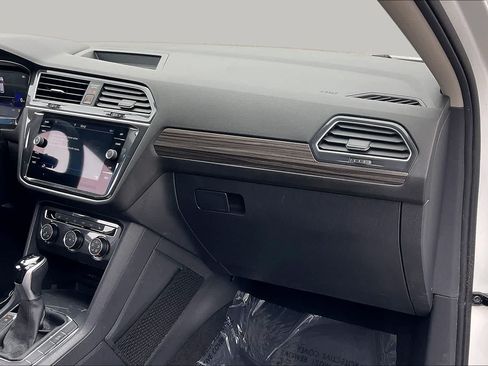 Used 2024 Volkswagen Tiguan Wolfsburg Edition FWD image 17