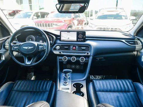 Used 2022 Genesis G70 3.3T image 15