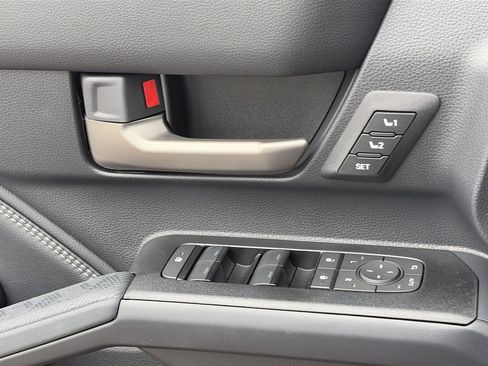 New 2026 Toyota 4Runner Limited AWD/4WD image 15